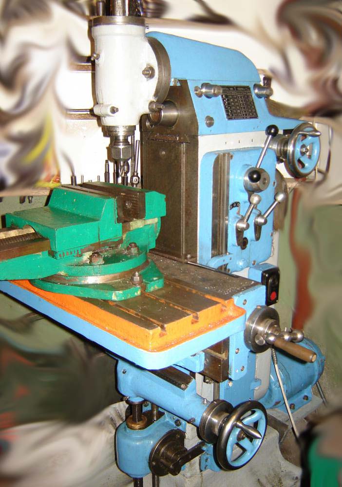 Загальний вигляд  фрезерного верстата 678М широкоуніверсального